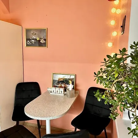 K-apartment